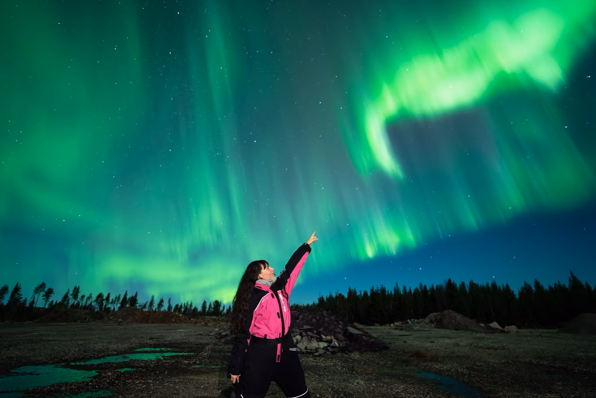 Foto real de aurora de un tour de Lapland Explorers