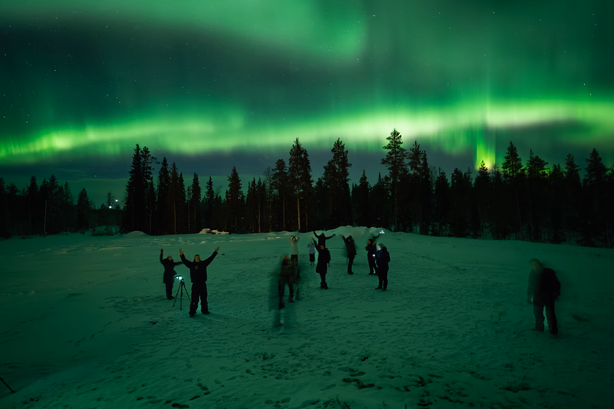 Foto real de aurora de un tour de Lapland Explorers