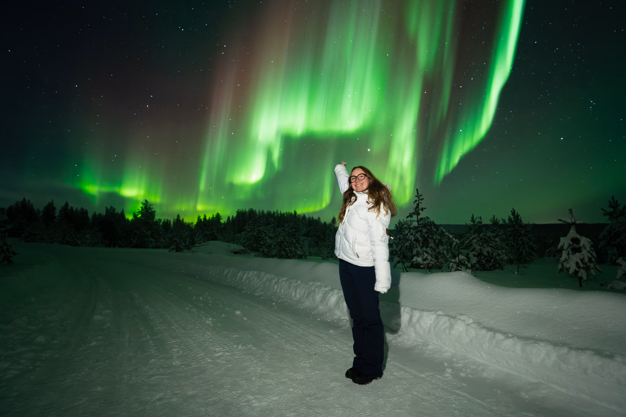 Foto real de aurora de un tour de Lapland Explorers